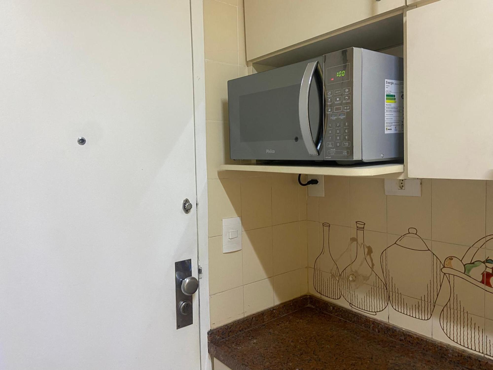 Apartamento Completo Na Praia De Copacabana 02 Quartos Com Vista Lateral Mar Em Andar Alto, Ar, Wifi , Netflix, Pauloangerami Rmvc18 Rio de Janeiro Esterno foto