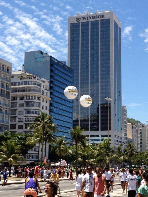 Apartamento Completo Na Praia De Copacabana 02 Quartos Com Vista Lateral Mar Em Andar Alto, Ar, Wifi , Netflix, Pauloangerami Rmvc18 Rio de Janeiro Esterno foto
