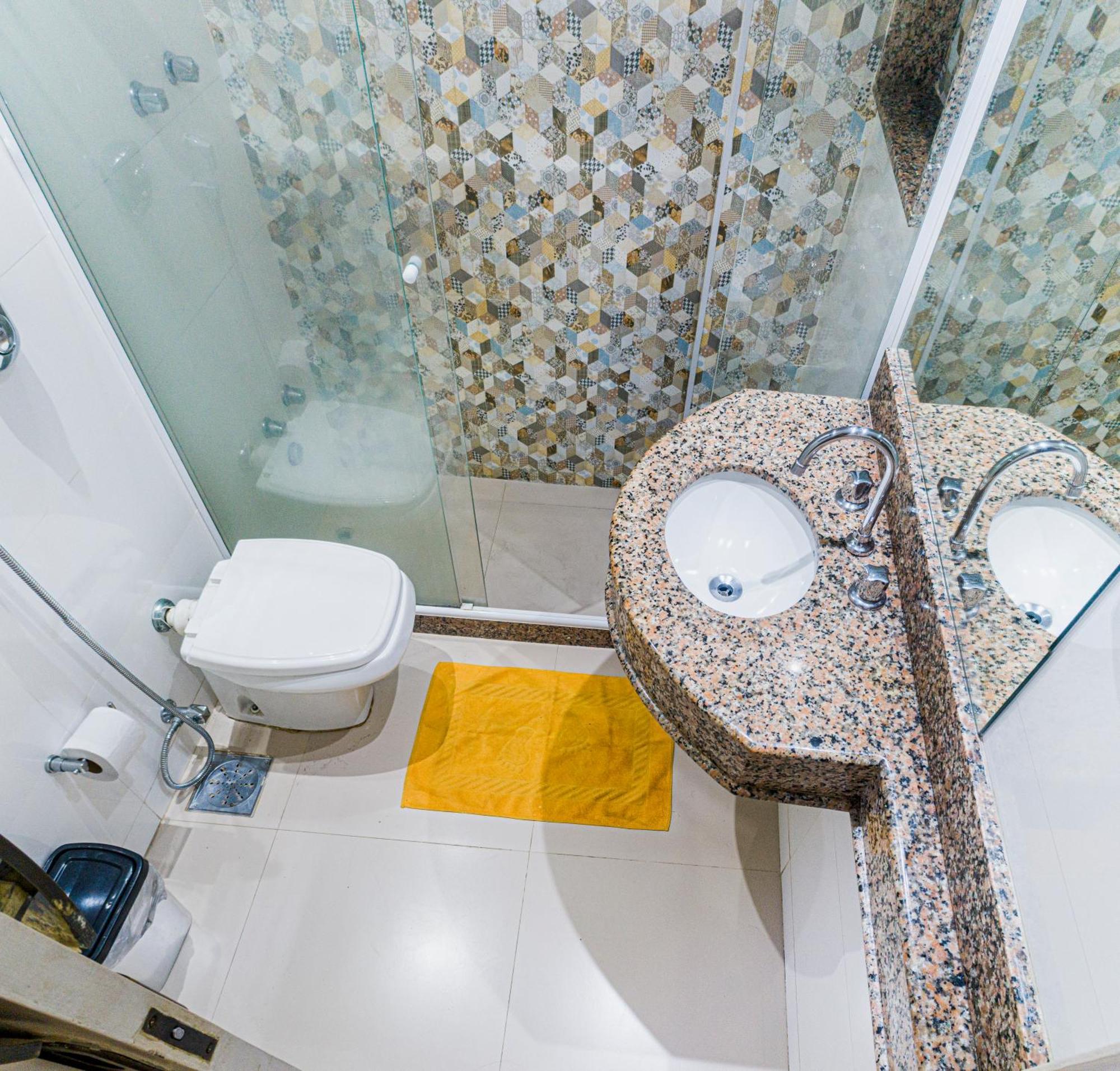 Apartamento Completo Na Praia De Copacabana 02 Quartos Com Vista Lateral Mar Em Andar Alto, Ar, Wifi , Netflix, Pauloangerami Rmvc18 Rio de Janeiro Esterno foto
