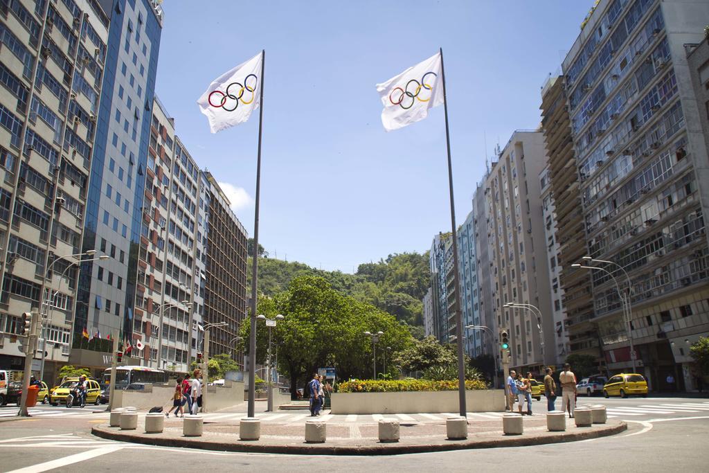 Apartamento Completo Na Praia De Copacabana 02 Quartos Com Vista Lateral Mar Em Andar Alto, Ar, Wifi , Netflix, Pauloangerami Rmvc18 Rio de Janeiro Esterno foto